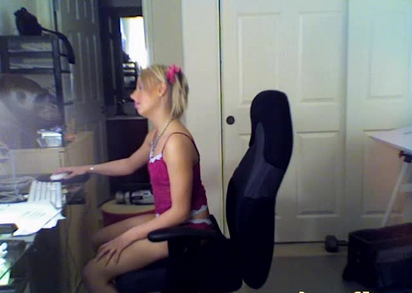 Nikkicam05